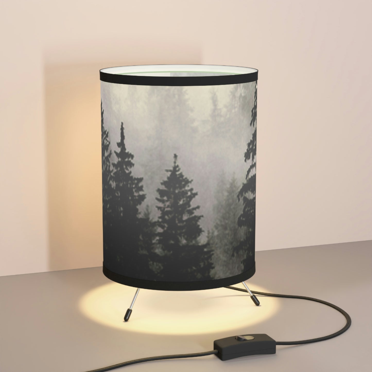 Entertain This: Tripod Lamp with High-Res Printed Shade, US\CA plug